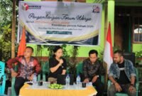 Bawaslu Manggarai Barat Gelar Forum Pengawasan Partisipatif/ket.foto: Ketua Bawaslu, Maria M. S. Seriang sedang memaparkan materi Pengawasan Partisipatif